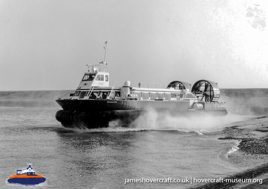 AP1-88 hovercraft on the Solent -  (credit: The <a href='http://www.hovercraft-museum.org/' target='_blank'>Hovercraft Museum Trust</a>).